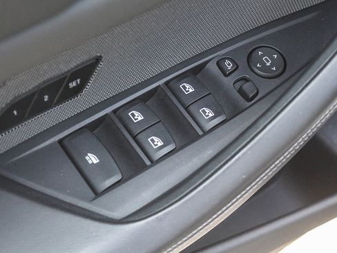 Used 2024 BMW M4 xDrive Competition AWD/4WD image 18