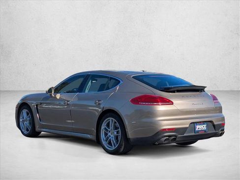 Used 2015 Porsche Panamera S image 7