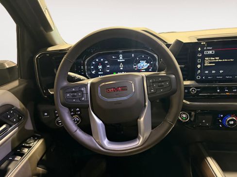 Used 2026 GMC Sierra 2500 SLT w/ SLT Premium Package image 12