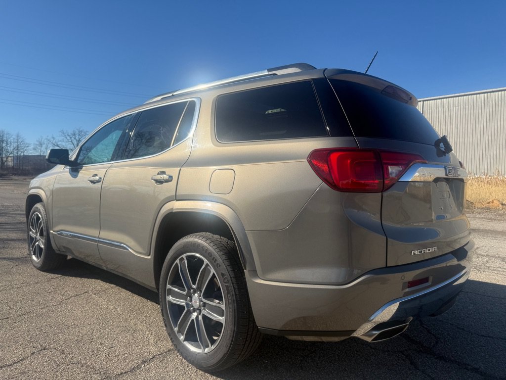 Used 2019 GMC Acadia Denali w/ LPO, Floor Liner Package AWD/4WD image 5