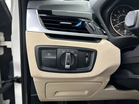 Used 2018 BMW X1 sDrive28i FWD image 32