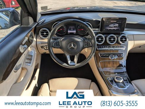 Used 2018 Mercedes-Benz C 300 Sedan w/ Premium Package image 15