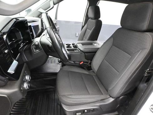 Used 2024 GMC Sierra 3500 SLE w/ SLE Convenience Package image 26