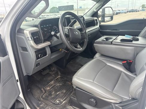 Used 2025 Ford F350 XL AWD/4WD image 27