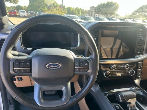 Used 2023 Ford F150 Lariat w/ Trailer Tow Package AWD/4WD image 9