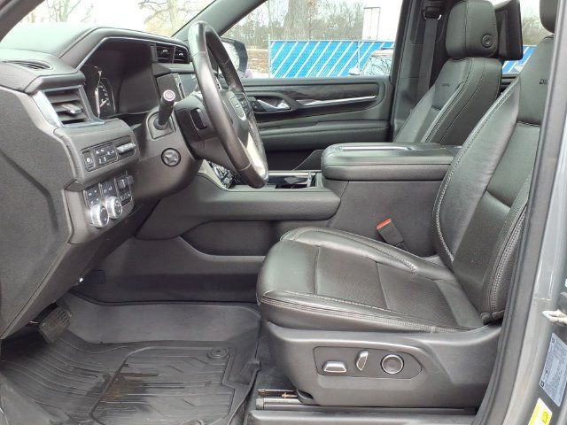 Used 2021 GMC Yukon Denali w/ Denali Ultimate Package AWD/4WD image 19