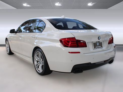 Used 2012 BMW 550i xDrive Sedan image 3