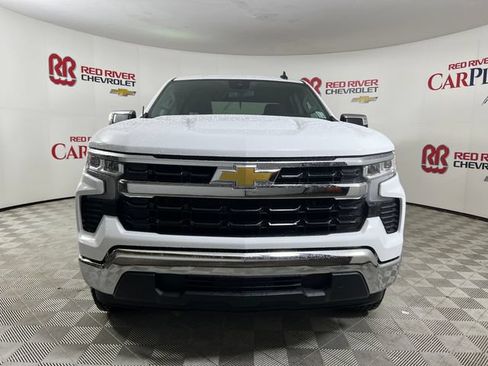 Used 2023 Chevrolet Silverado 1500 LT w/ Protection Package RWD image 2