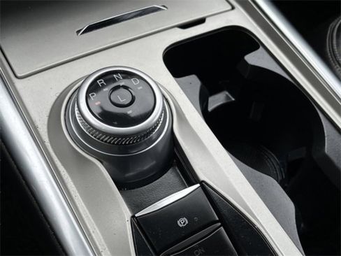 Used 2023 Ford Explorer XLT w/ Equipment Group 202A image 20