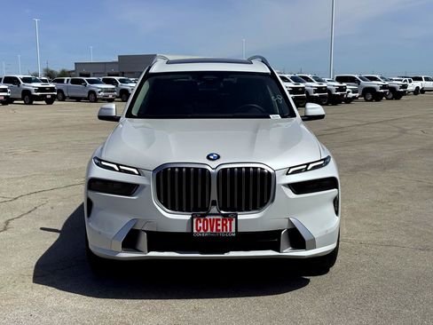 Used 2026 BMW X7 xDrive40i image 3