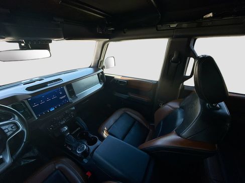 Used 2023 Ford Bronco Outer Banks AWD/4WD image 23