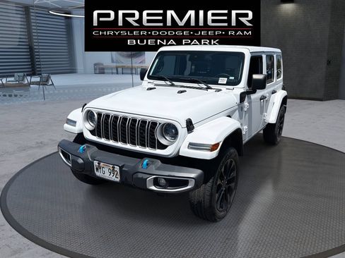 Certified 2024 Jeep Wrangler Unlimited Sahara AWD/4WD image 1