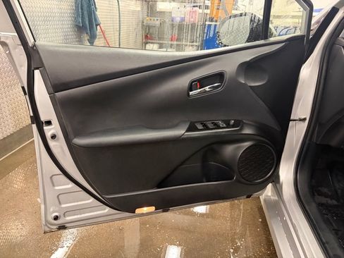 Used 2019 Toyota Prius Limited w/ Premium Convenience Package FWD image 13