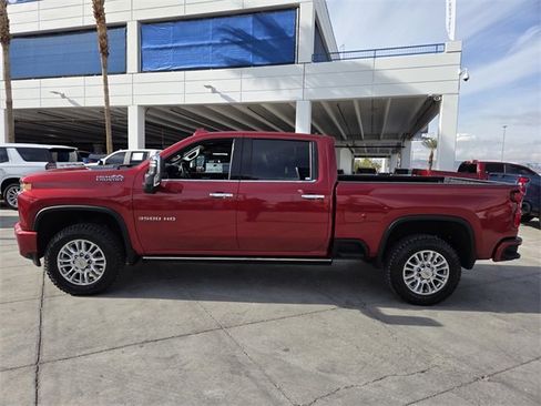 Certified 2022 Chevrolet Silverado 3500 High Country w/ Technology Package image 3