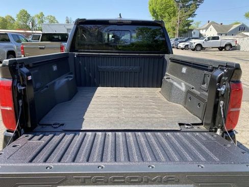 New 2026 Toyota Tacoma Limited AWD/4WD image 5