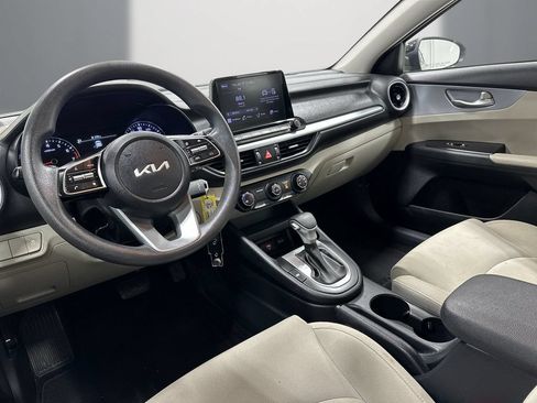 Used 2022 Kia Forte LXS FWD image 13