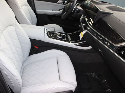 New 2026 BMW X7 xDrive40i w/ M Sport Package image 35