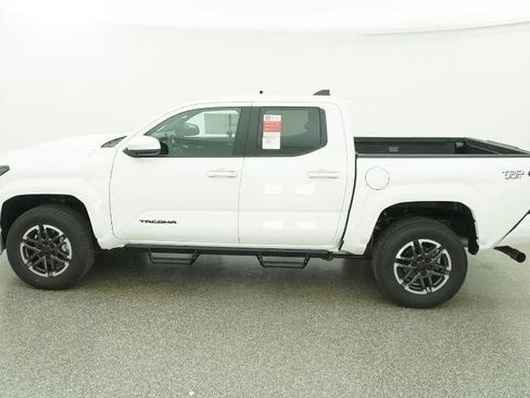 New 2026 Toyota Tacoma TRD Sport image 3