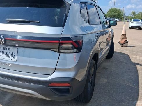 Used 2025 Volkswagen Taos S FWD image 3