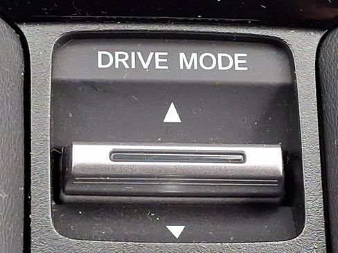 Certified 2025 Honda HR-V LX image 19