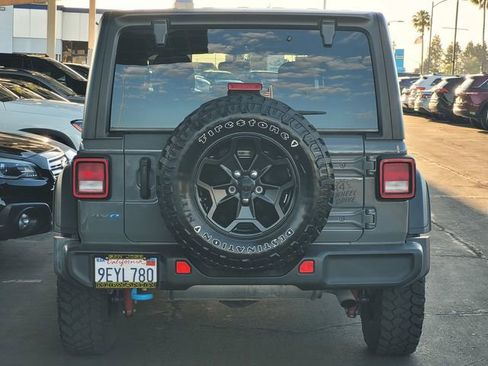 Used 2023 Jeep Wrangler Unlimited w/ Convenience Group AWD/4WD image 5