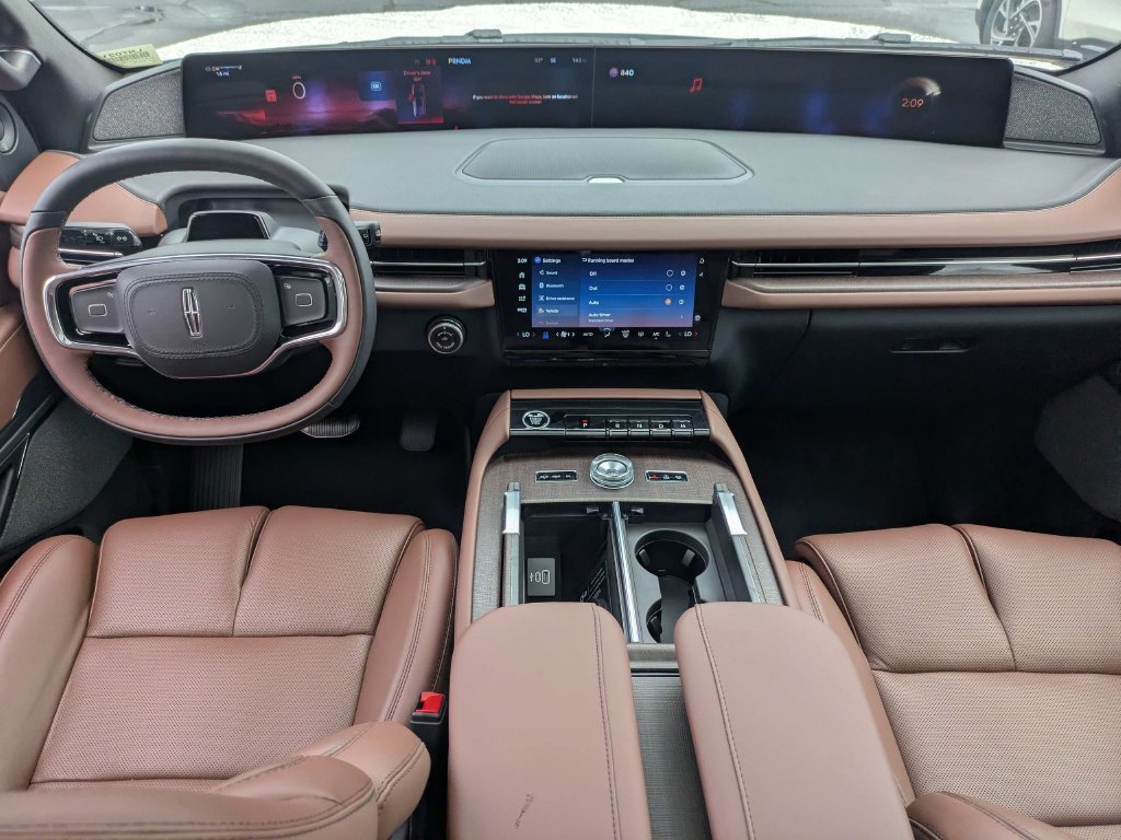 New 2027 Lincoln Navigator L Reserve AWD/4WD image 22