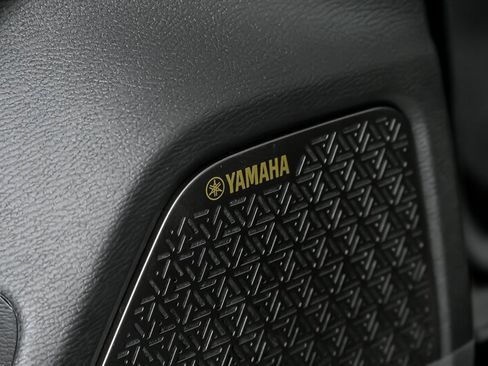 New 2026 Mitsubishi Outlander SE image 12