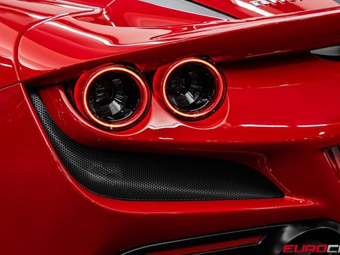 Used 2022 Ferrari F8 Tributo image 22