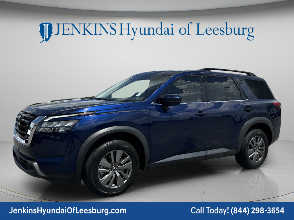 Used 2025 Nissan Pathfinder SV FWD image 11