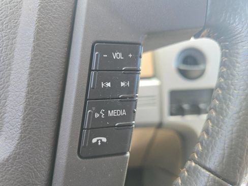 Used 2011 Ford F150 Lariat w/ Lariat Plus Pkg image 31