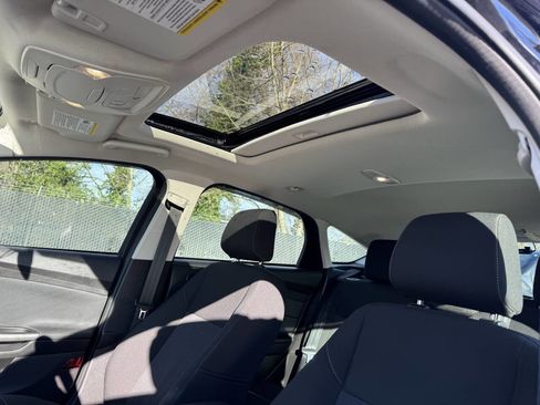 Used 2018 Ford Focus SEL image 11