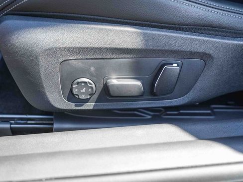 Used 2026 BMW 230i Coupe RWD image 22