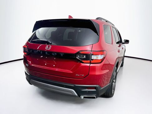 Used 2023 Honda Pilot Elite image 7