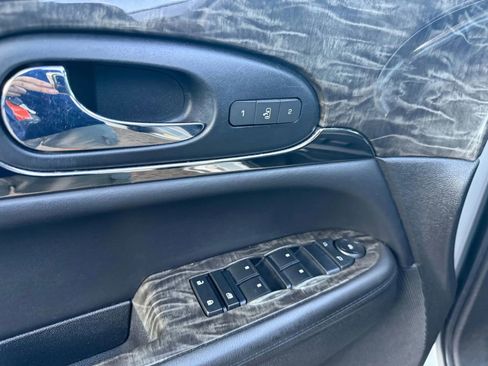 Used 2014 Buick Enclave Leather image 7