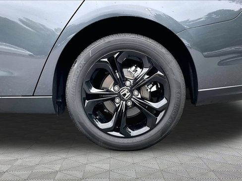Used 2025 Honda Accord SE image 24