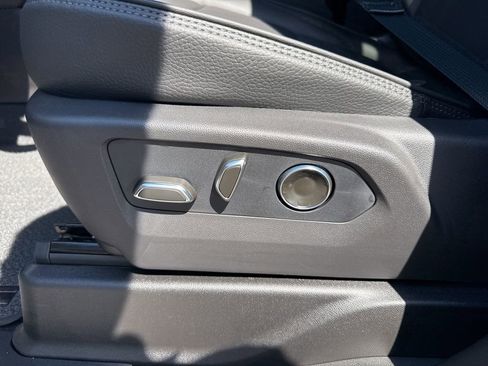 New 2026 GMC Yukon XL Denali AWD/4WD image 10