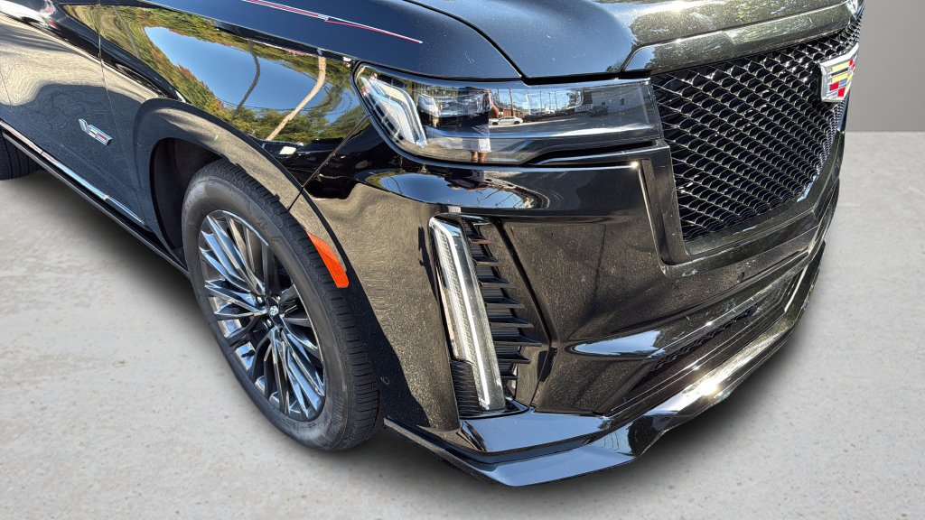 Certified 2023 Cadillac Escalade V w/ Heavy-Duty Trailer Package AWD/4WD image 9