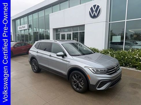 Used 2022 Volkswagen Tiguan SE w/ Panoramic Sunroof Package AWD/4WD image 1