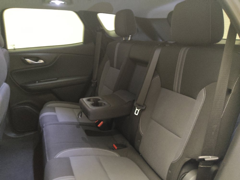 Used 2025 Chevrolet Blazer LT AWD/4WD image 18