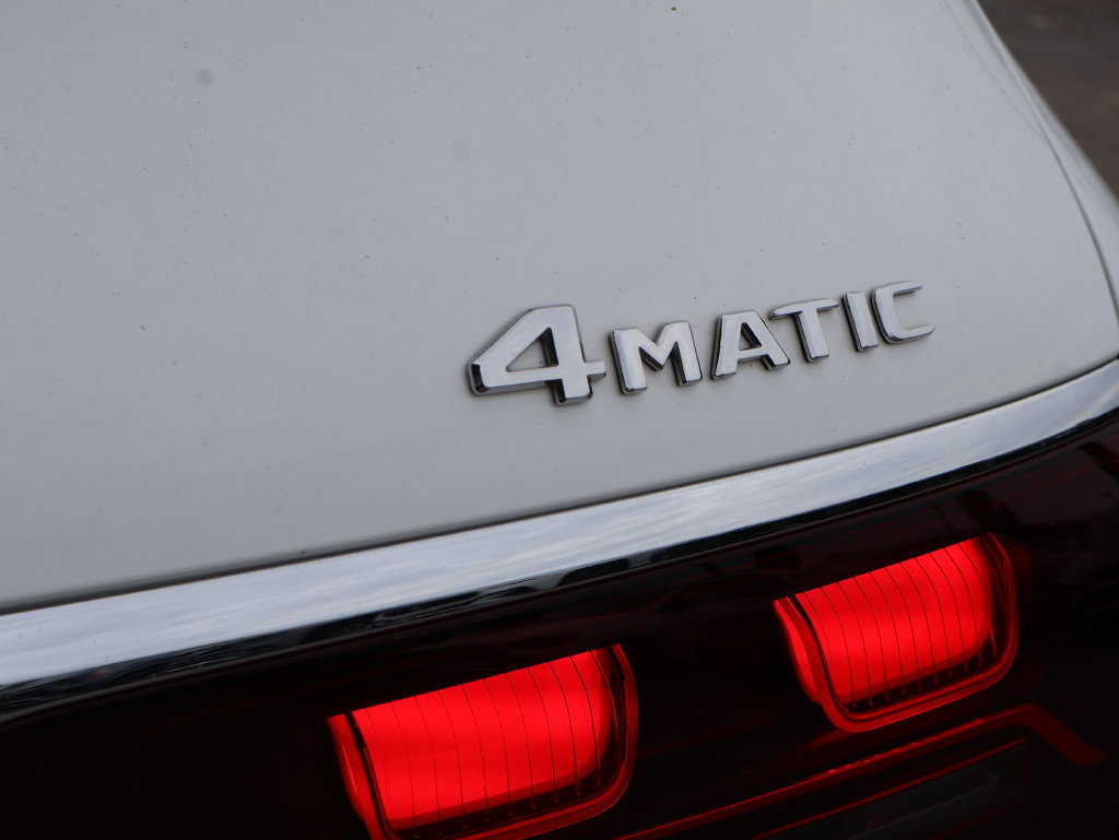 Used 2024 Mercedes-Benz GLS 450 4MATIC image 10