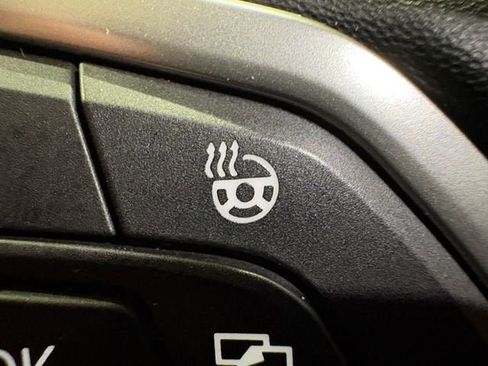 Used 2023 Volkswagen Atlas Cross Sport SEL image 12