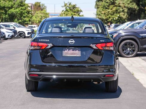 Used 2024 Nissan Versa SV FWD image 7