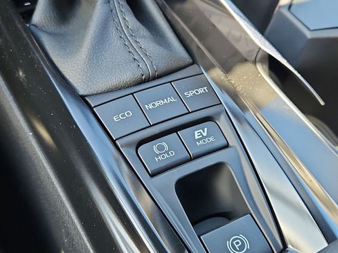 New 2026 Toyota Camry Hybrid image 10