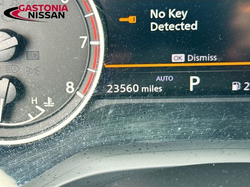 Used 2024 Nissan Rogue SV AWD/4WD image 15