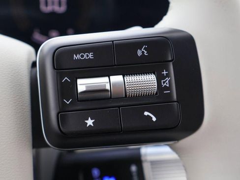 New 2026 Hyundai Santa Fe SE image 18