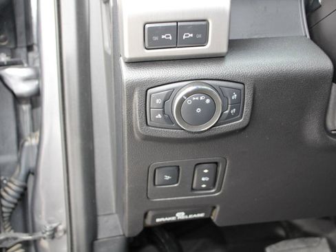 Used 2021 Ford F250 Platinum w/ FX4 Off-Road Package image 44