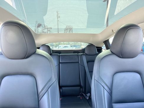 Used 2023 Tesla Model Y Long Range image 23