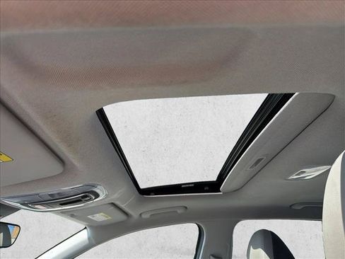 Used 2024 Hyundai Elantra Limited FWD image 22