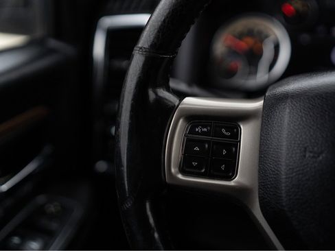 Used 2016 RAM 3500 Laramie w/ Convenience Group image 11