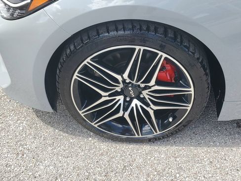 Used 2022 Kia Stinger GT2 AWD/4WD image 13